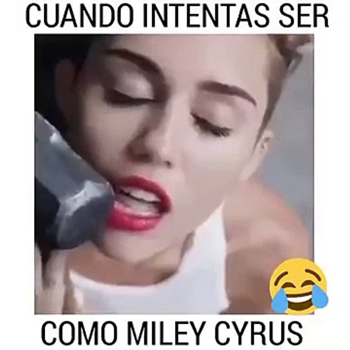 Me lo enviaron por whatsaap.Fonny video, miley cyrus