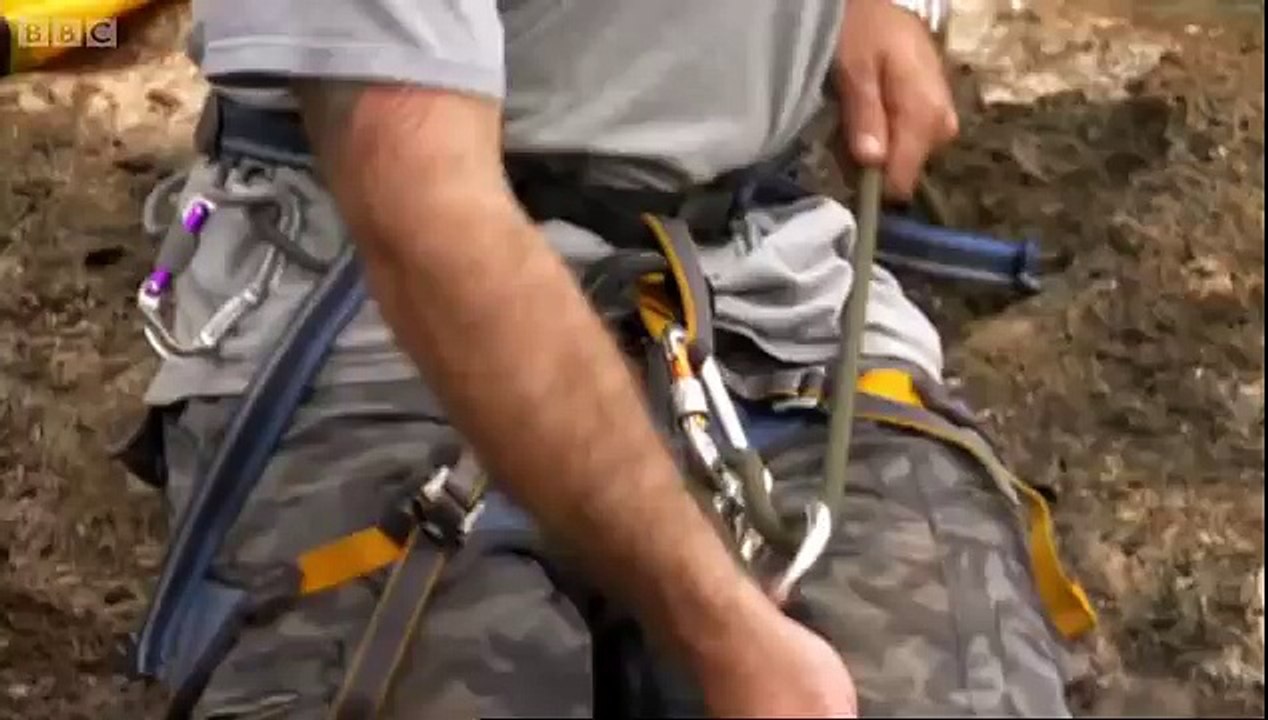 Cave diving reveals secret world - Earth - The Power of the Planet - BBC