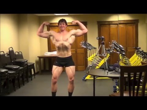 Teen Bodybuilder Flexing