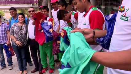 Club: Visita de nens mexicans al Camp Nou