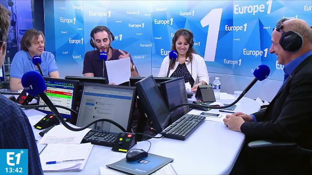 Duel de séducteurs entre Maxime Switek et Jean-Michel Aphatie