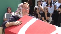 Şehit Gümrük Muhafaza Memuru Gözyaşlarıyla Uğurlandı