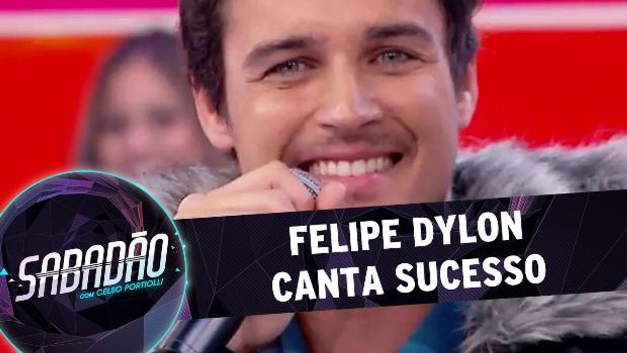 Felipe Dylon canta sucesso