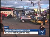 Daños materiales tras choque de cuatro vehículos en Quitumbe