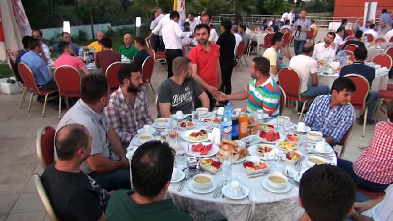 İŞ DÜNYASI BU İFTARDA BRİ ARAYA GELDİ