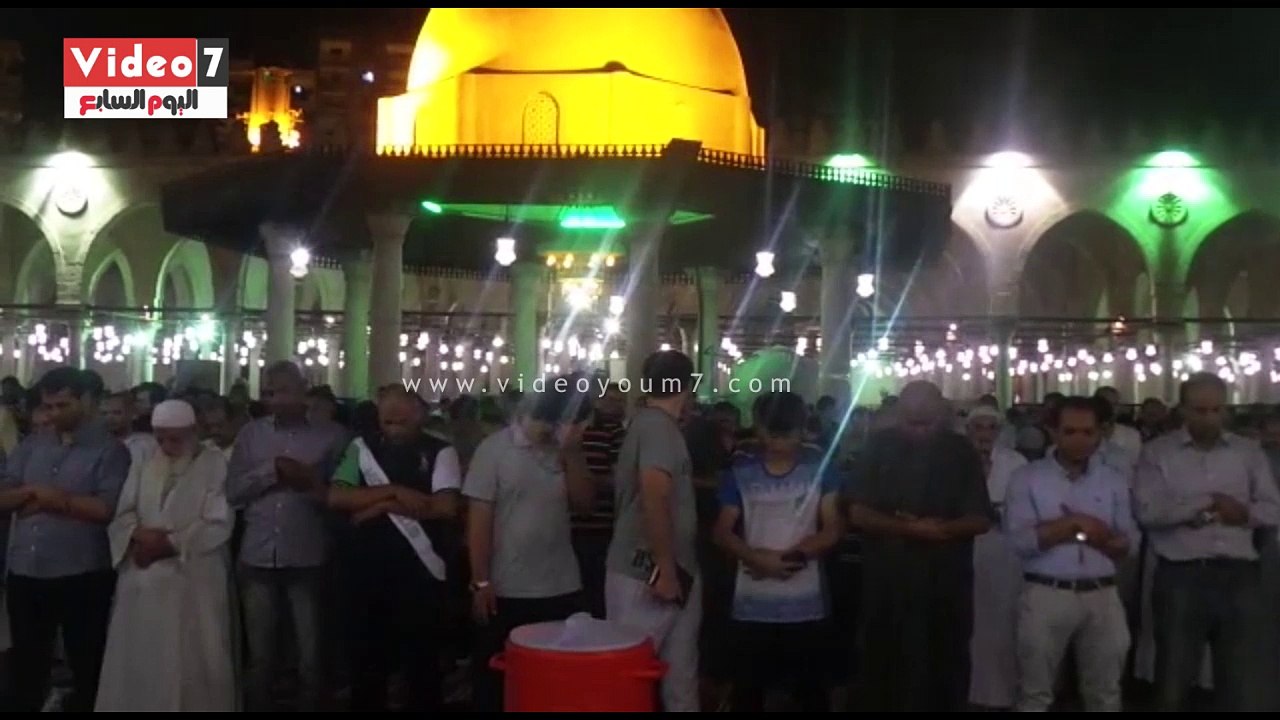 بالفيديو.. "ليلة القدر" فى جامع عمرو بن العاص.. صلوات بها الروح تسمو