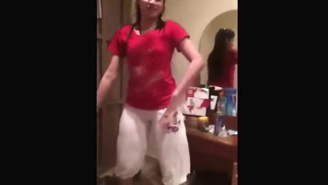 Honey singh choot vol-1 dance by desi girls - sharam laa ditti kuria ne -  YouTube - video Dailymotion