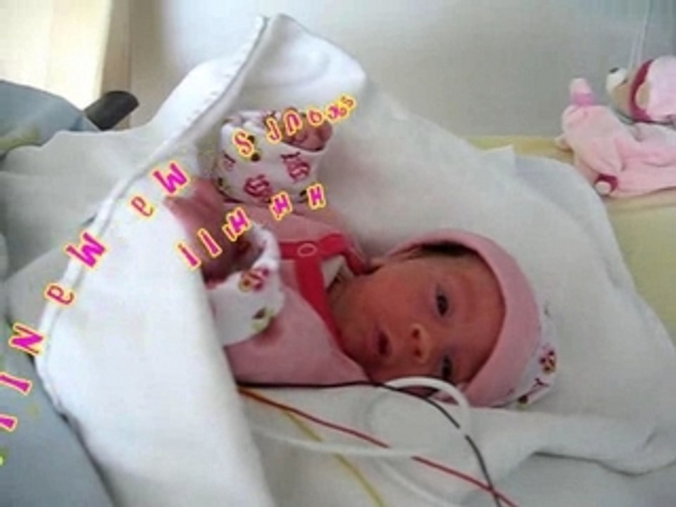 Pucette habillée pour la première fois!!!