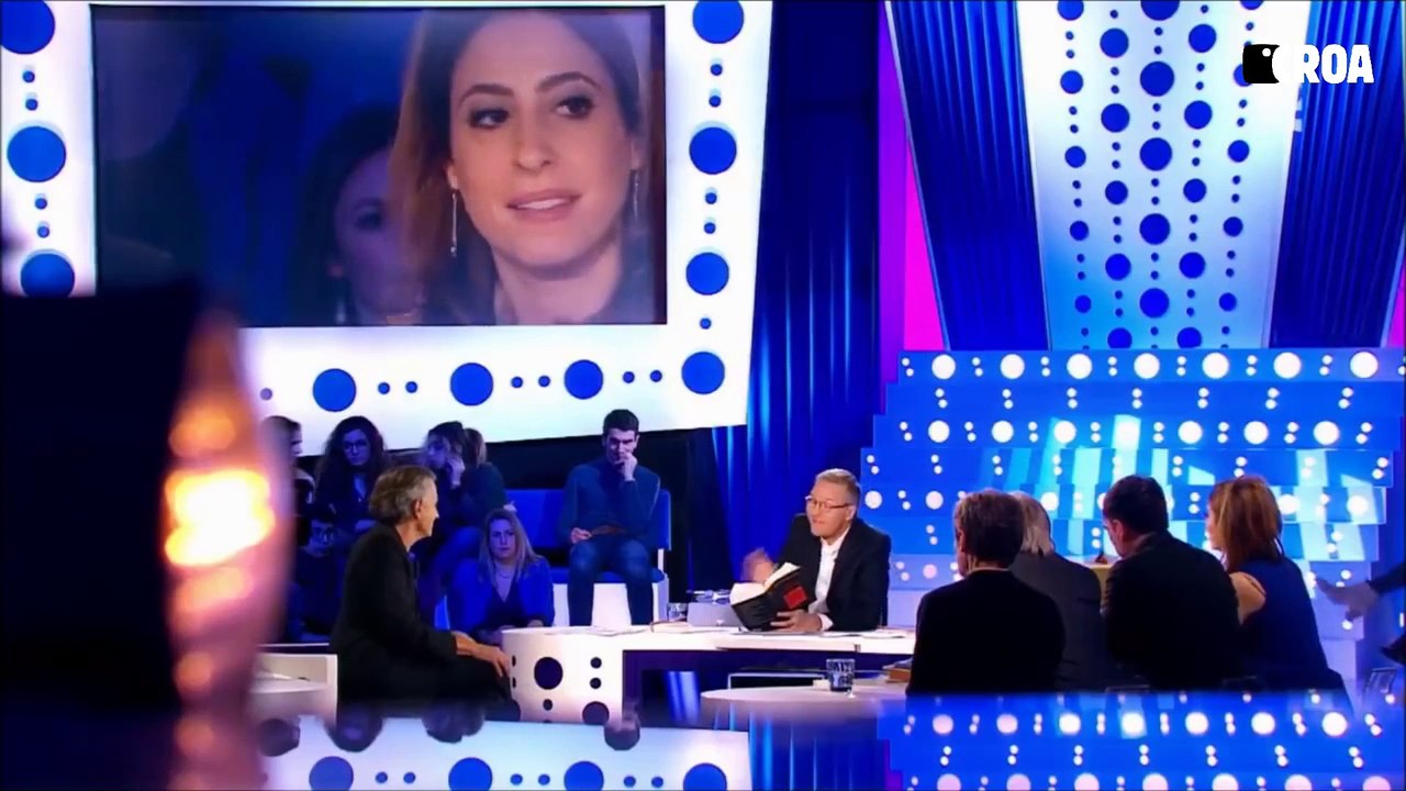 Il y a longtemps qu'elle et son.........moix ont trop d'ego et sont partiaux..........logique qu'elle soit virée......a quand le tour de l'autre connard qui s'y croit car protégé par ses mecenes....dont fait partie le plus celebre des entartés...RAÜSS