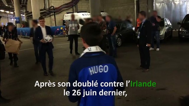 Bleus - Griezmann offre le ballon du match au fils du policier assassiné