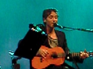 Ceci n'est pas un adieu (Raphael)