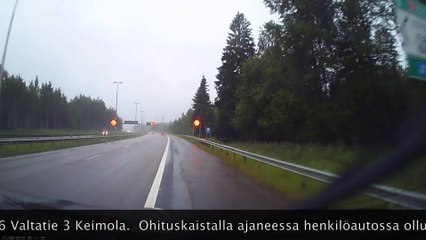 Un Elan traverse l'autoroute et vole percuté par une voiture... FAIL !!