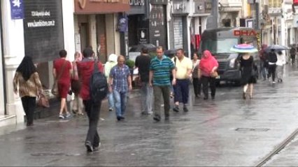 İstanbul'da Sabah Saatlerinde Yağmur Etkili Oldu