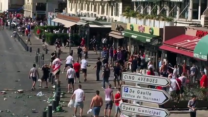 Download Video: England Hooligans & Russian Hooligans Still Fighting in Marseille 11.06.2016. EURO 2016 HD