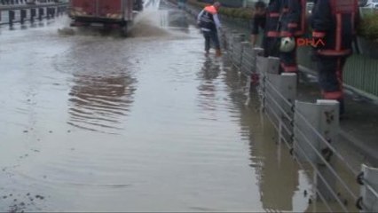 Haliç Köprüsü'ne Su Bastı