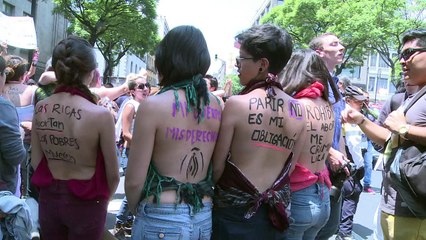 Mexicanos pró e anti-aborto fazem protestos