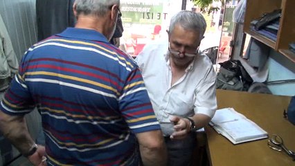 EREĞLİ' DE YILLARINI TERZİLİKMELSEĞİNE VEREN USTALAR YENİ USTA YETİŞMEMESİNDEN MUZDARİP