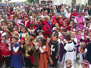 Les écoles lancent les Médiévales de Bayeux : le concert final