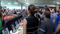 Terör Kurbanları İçin Havalimanında Tören