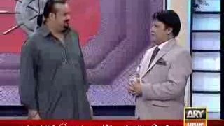 Umer Sharif Making Hilarious Fun With Legend Amjad Sabri (Late) On Umer