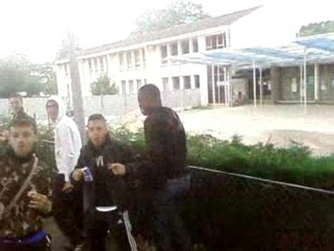 molkess rpzt...... (H2L niké vos mere les sale put)