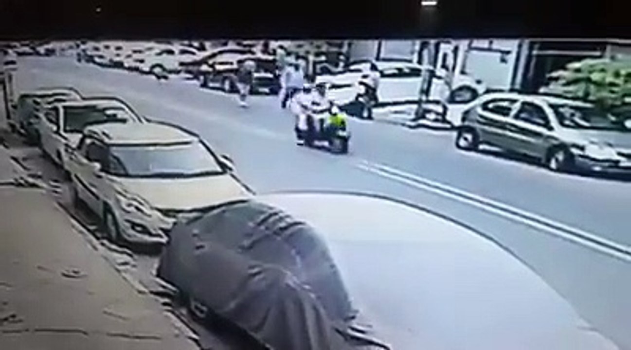 Delhi man Rishabh Rawat badly drunk