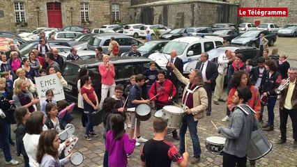 Saint-Malo. 200 manifestants pour l'école de musique