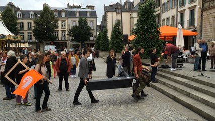 250 personnes manifestent