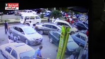 بالفيديو.. صاحب كشك يتهم أمينى شرطة بـ قسم العجوزة بالاعتداء على عجوز و نجلها فى المهندسين