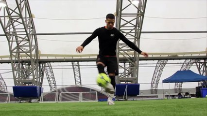 Jeremy Lynch AMAZING PASS!!! The Atom Bomb - F2 Tic Tacs (Footballing Genius!)