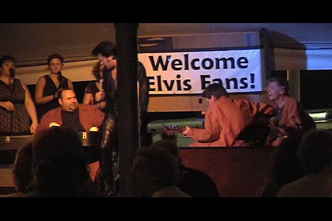 Tom Christopher band performs 'Jailhouse Rock' Elvis Week 2007