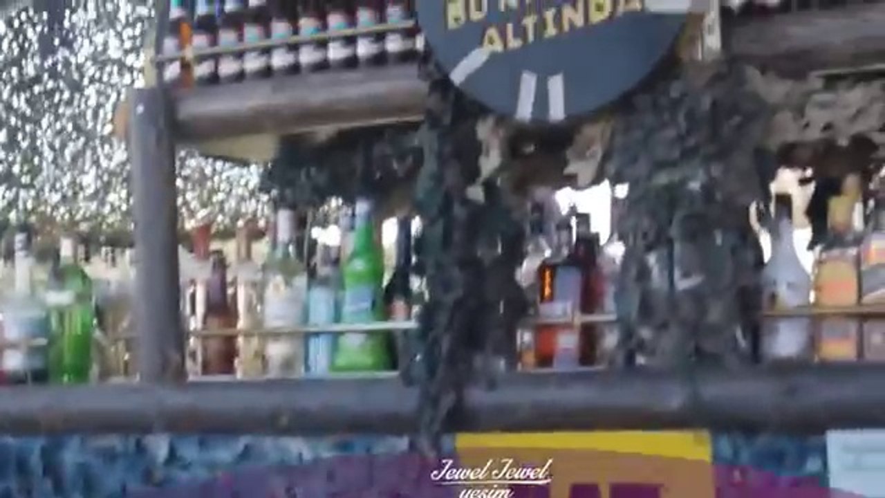 Çeşmenin En İyi Beachleri ve Plajlarinin Listesi ve Giriş Ücretleri