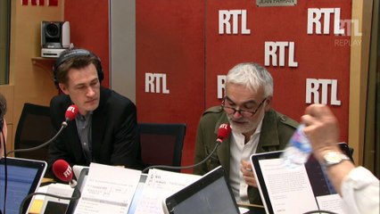 "Carla Bruni est une artiste tendance surréaliste", estime Pascal Praud
