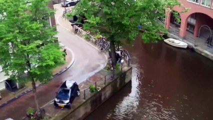 Tournage du prochain Hitman : Porsche Cayenne VS Smart