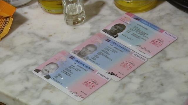 Un hermano de los tres paquistaníes detenidos asegura que sus hermanos son inocentes.