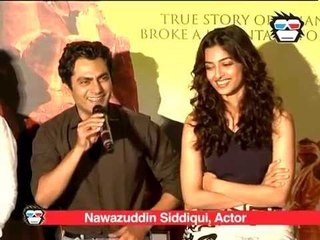Nawazuddin and Radhika Apte launch the trailer of 'Manjhi The Mountain Man'