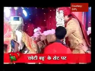 Dev-Radhika get married in 'Chhoti Bahu'