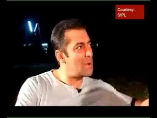 Zarine Khan does not look like Katrina: Salman