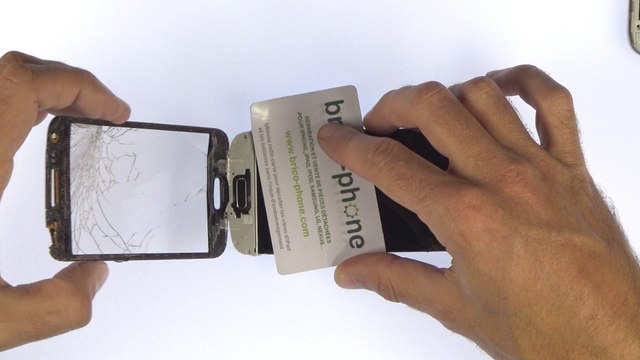 TUTO - Samsung Galaxy Core Plus : comment changer la vitre tactile HD