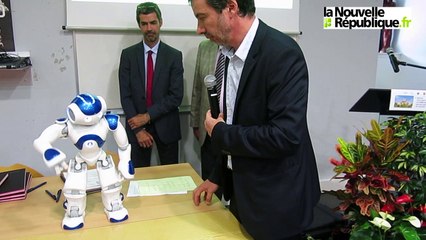 Le robot Nao, un nouveau compagnon des enfants de Clocheville