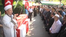 Şehit Uzman Çavuş Yunus Aktaş'ın Cenazesi Sakarya'da Toprağa Verildi - Sakarya