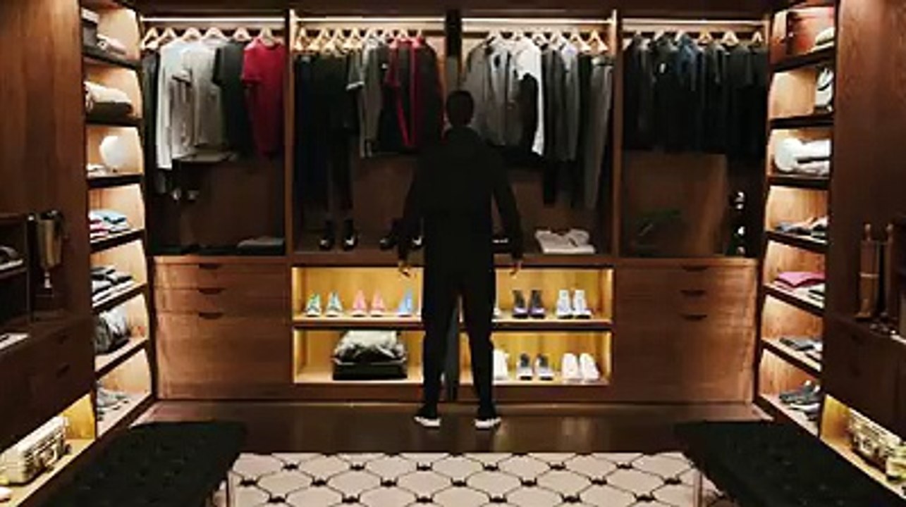 Cristiano Ronaldo_A tutorial to his dressing room football we love you