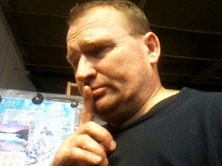 Директор пришел он испугался