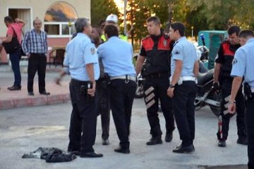 Üzerine Benzin Dökerek Kendisini Yaktı