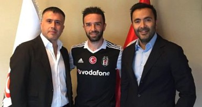 Gökhan Gönül, Lig Devam Ederken Beşiktaş'a İmza Atmış
