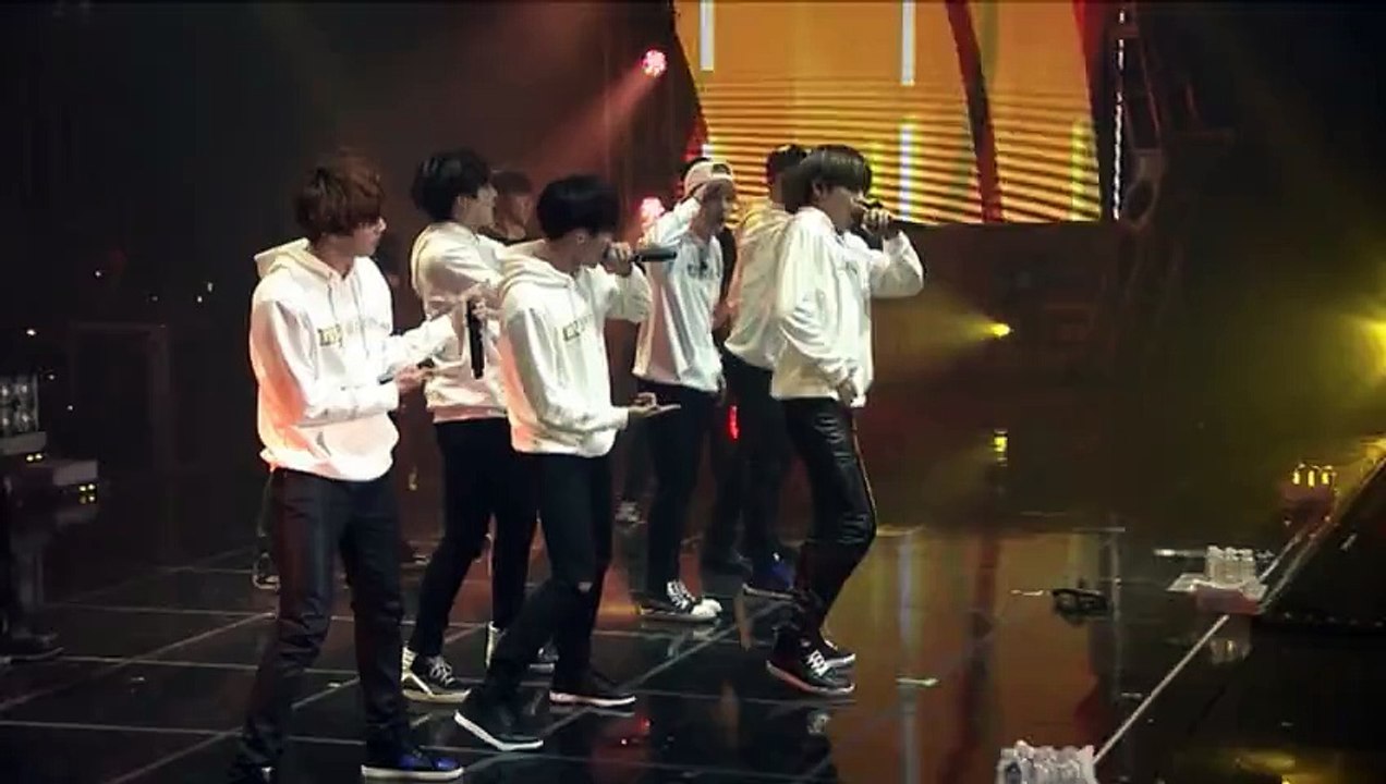[FULL CONCERT] BTS "BEGINS" (BTS MEMORIES 2015)...