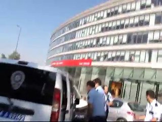 Police - chase thief stopped breathing