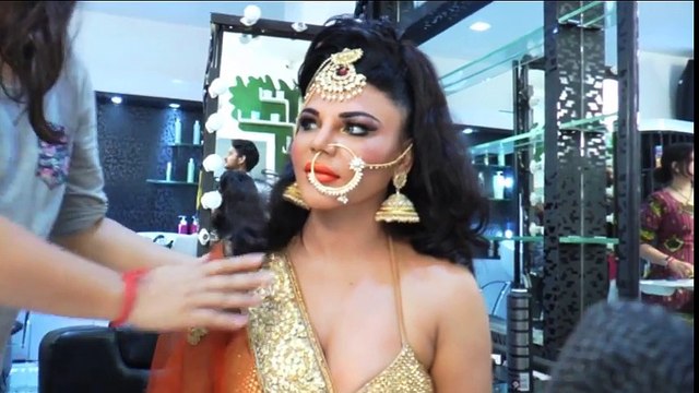 Rakhi Sawant Calls Sunny Leone _CHUDAIL