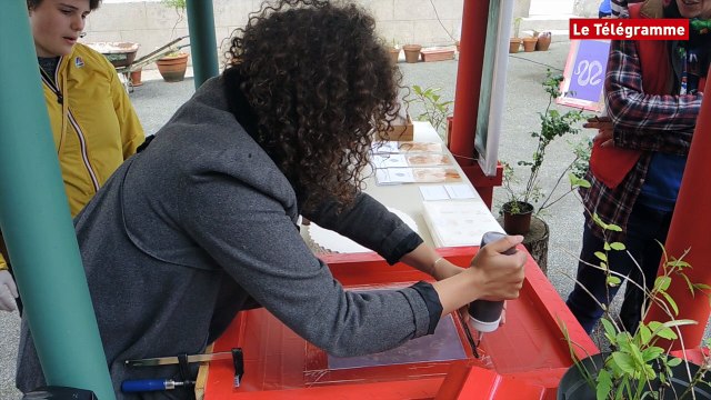 Pouldergat (29). La sérigraphie sur crêpes : des croquis à croquer !