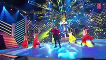 Honey-Singh-Energetic-Performance-On-LUNGI-DANCE-At-The-Royal-Stag-Mirchi-Music-Awards-2016